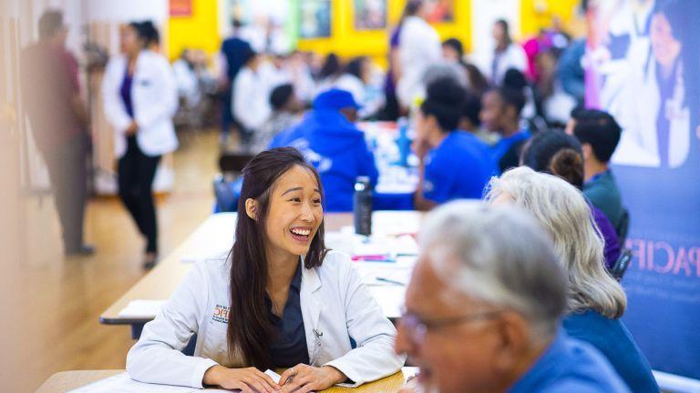  医疗保险D部分外展诊所的药学博士生